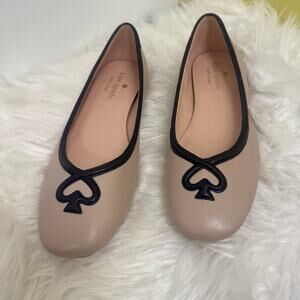 Kate Spade Kait Leather Ballet Flat Sz 6.5 Logo Quiet Luxury neutral minimalist